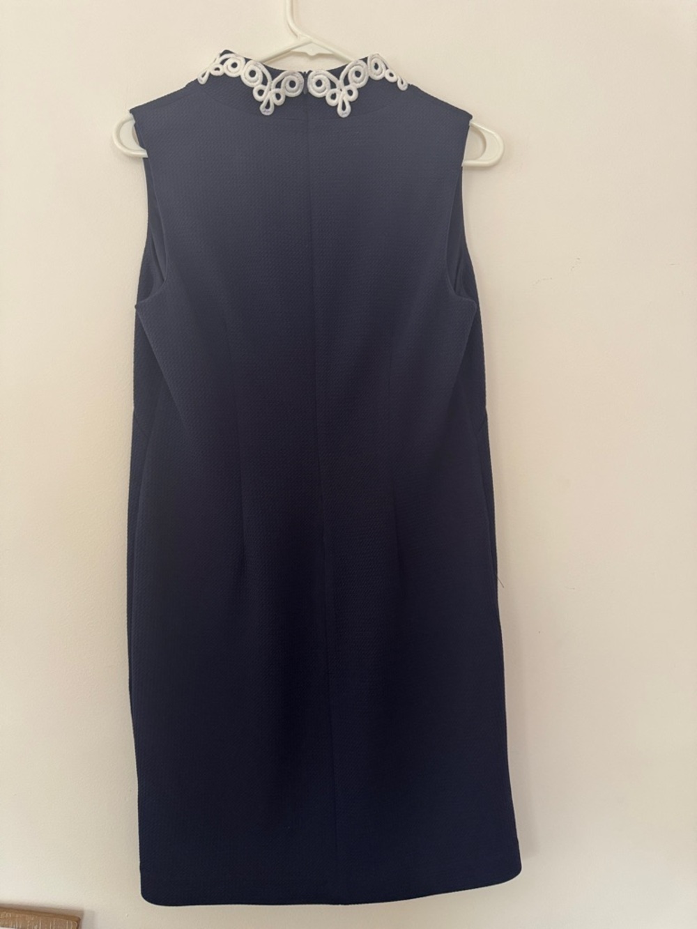 Vince Camuto Navy Mini Dress with White Trim - Picture 3 of 6